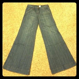 😍wide leg jeans by Paris Hilton